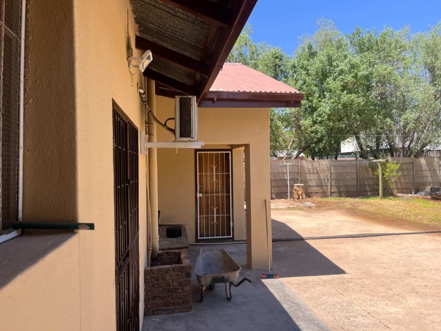 3 Bedroom Property for Sale in Keidebees Northern Cape